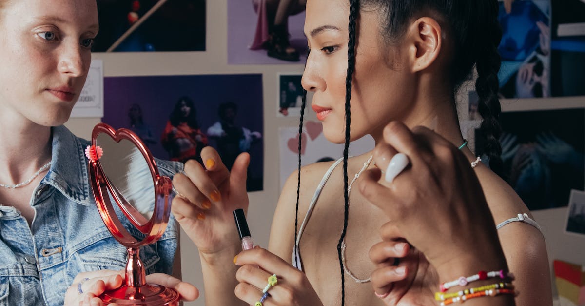 Party Season Skin SOS: How to Prevent Post-Makeup Breakouts and Wake Up Glowy (Even in Smoggy Cities)