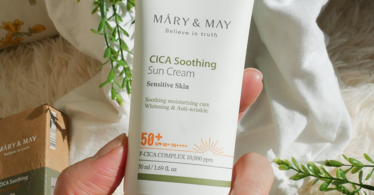 Mineral vs Chemical Sunscreen for Sensitive Skin: How to Choose Without Trial and Error