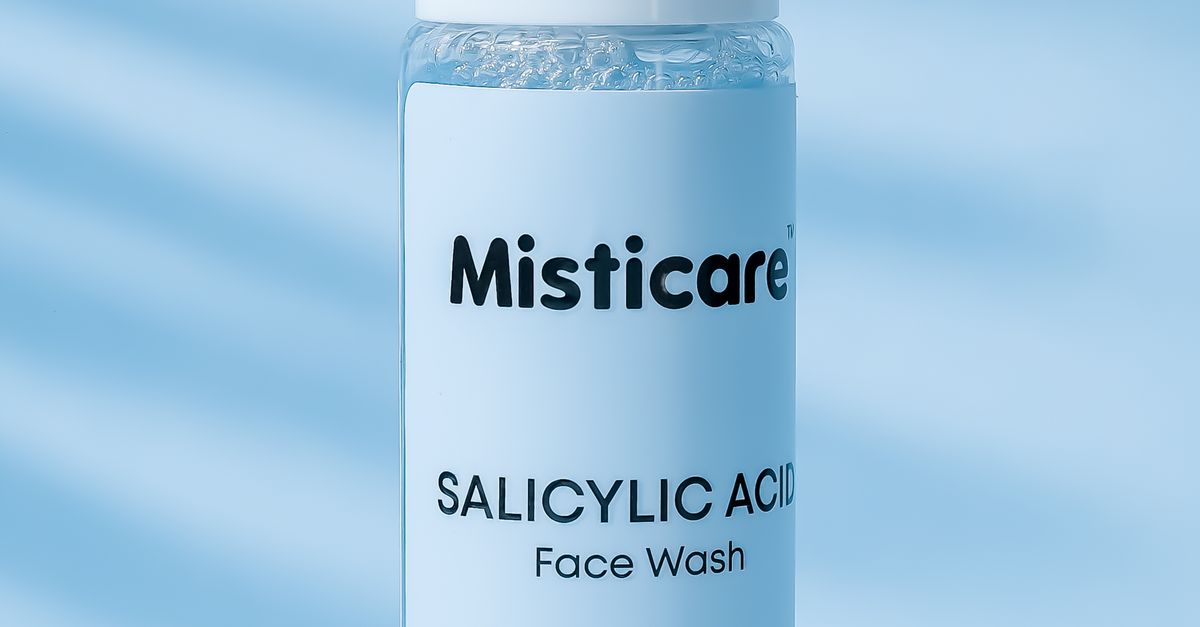 Salicylic Acid Cleanser vs Leave-On Treatment: Which Is Better for Clogged Pores?